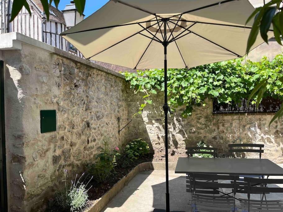 La Belle Du Val Vila Provins Exterior foto